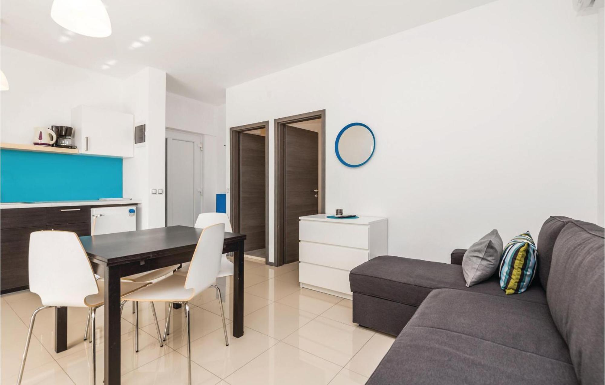 Nice Apartment In Mandre With Wifi Exterior photo